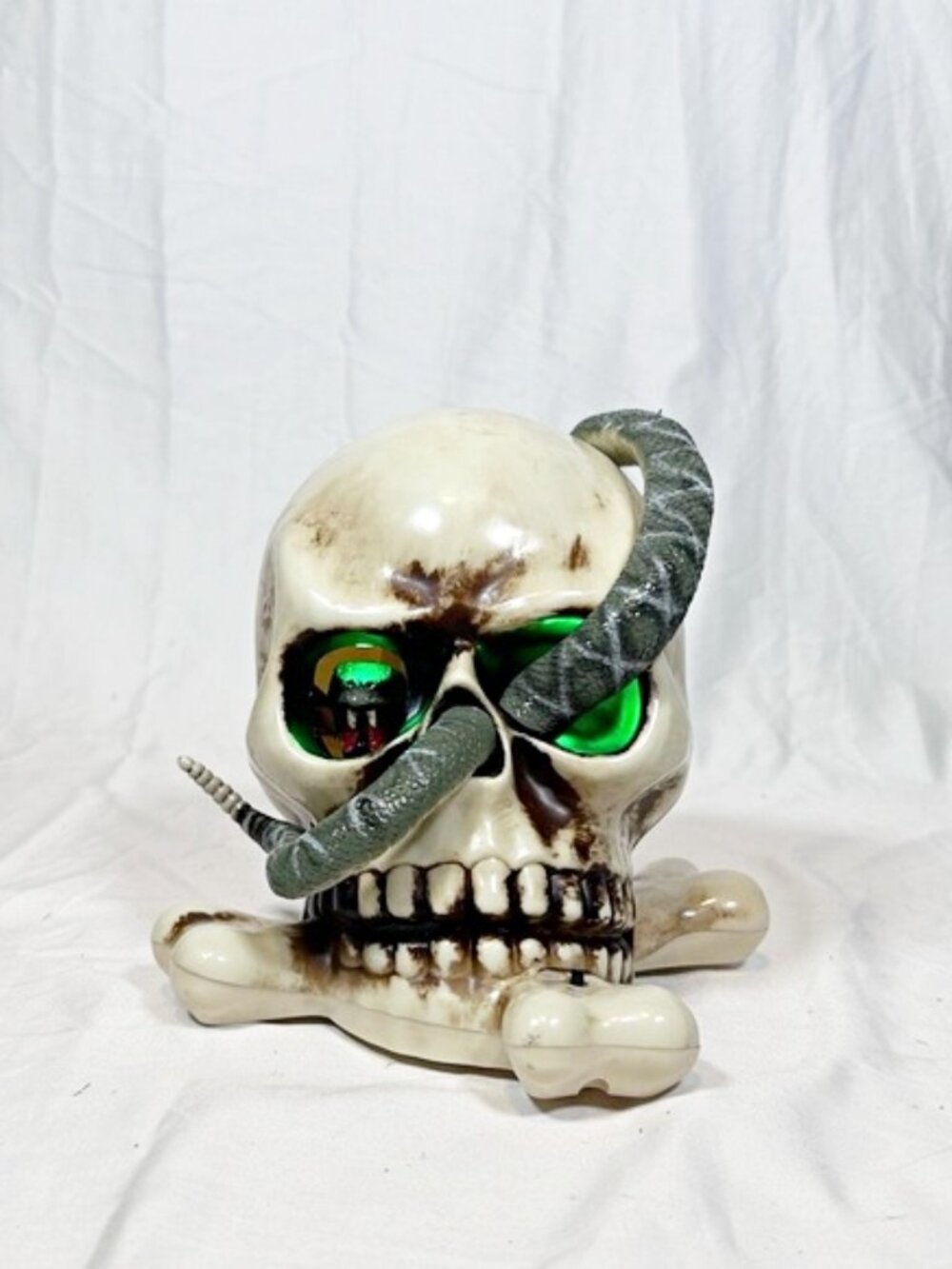 Vintage Sound Motion Activated Plastic Skull Cross Bones w/Snake Halloween Prop
